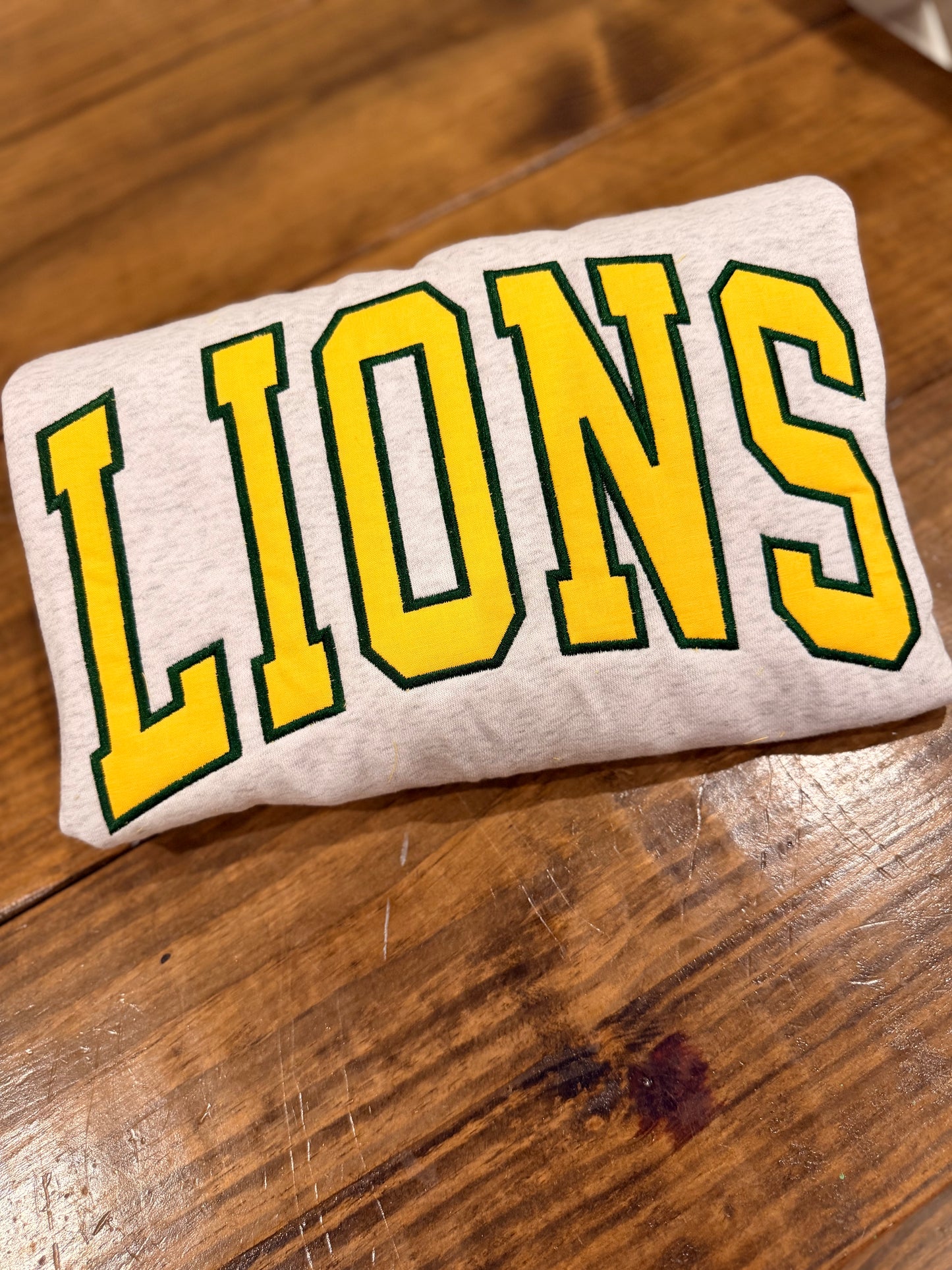 Lions Mockneck — Grey
